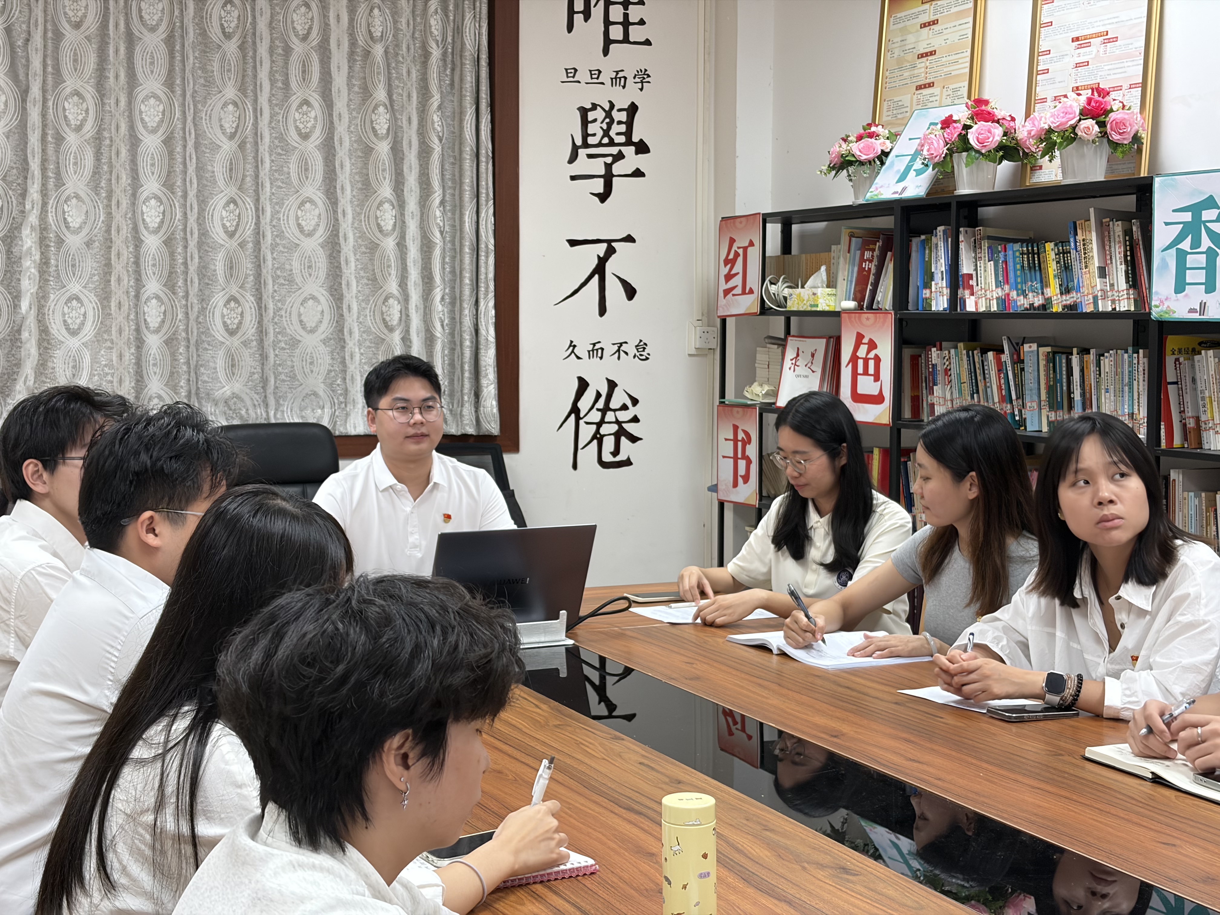 会议照片2.jpg